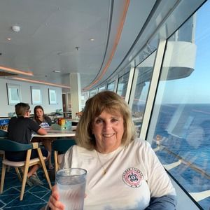 Meet your Posher, Cindy